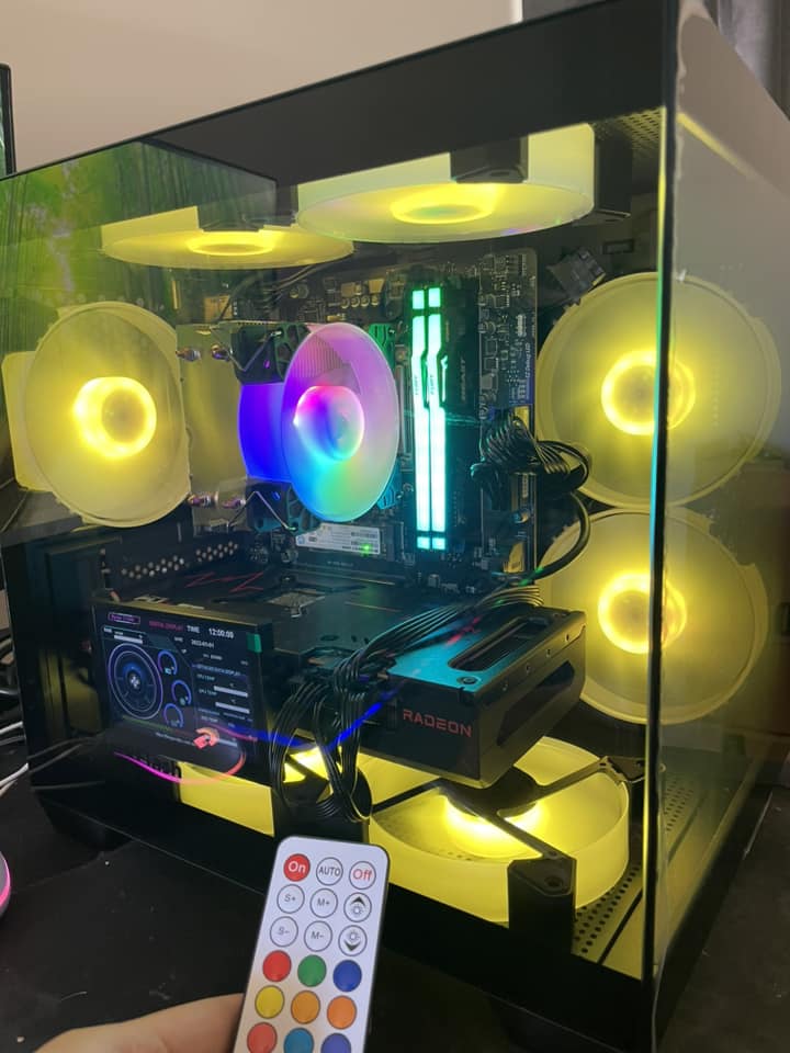Ryzen 5 7600- RX 7600xt- 16 GB RAM