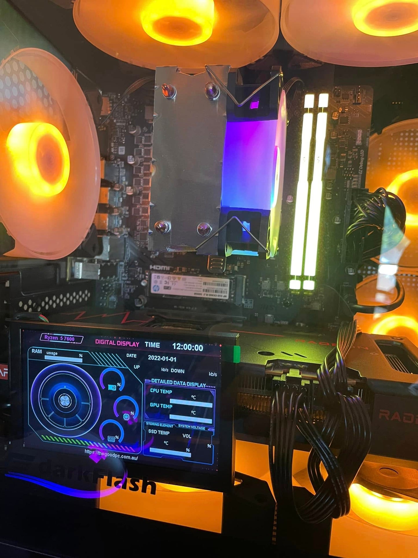 Ryzen 5 7600- RX 7600xt- 16 GB RAM