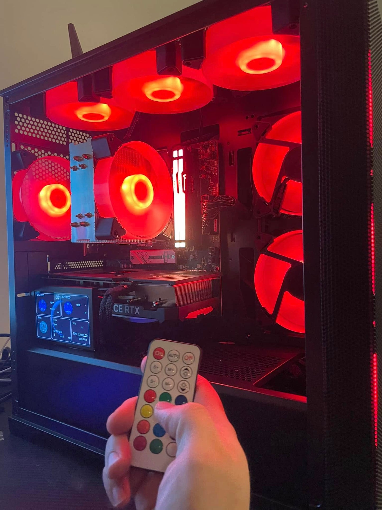 Ryzen 5 9600x- RTX 4070ti Super- 32 GB RAM
