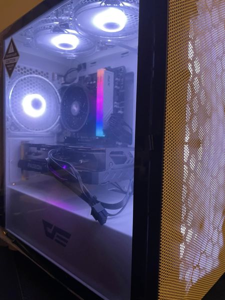 AMD White Gaming PC- AMD Ryzen 5 5500- RX 6500XT