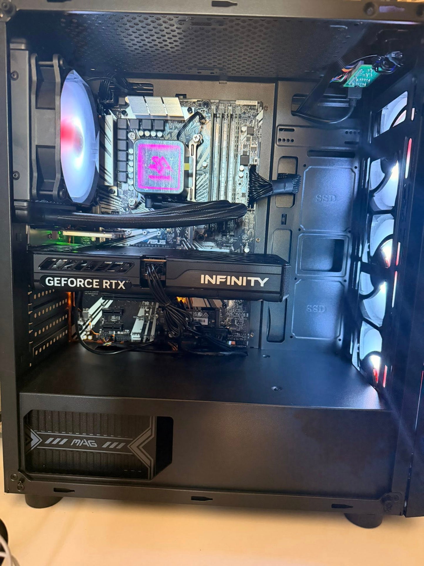 [Clearance] RTX 5060, I7 9700k, 32 GB