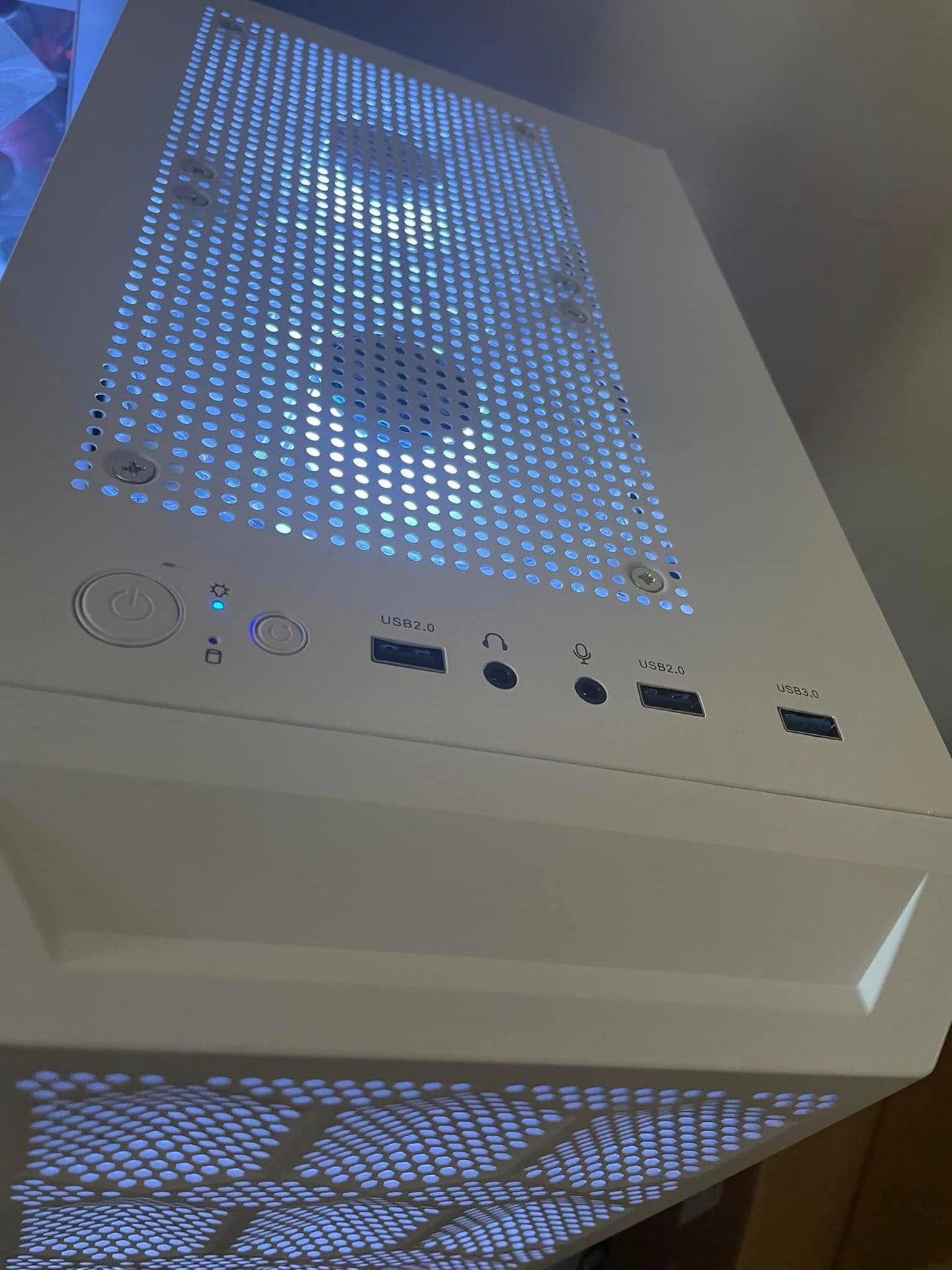 White Office/ Light Gaming PC- Ryzen 5 5500GT