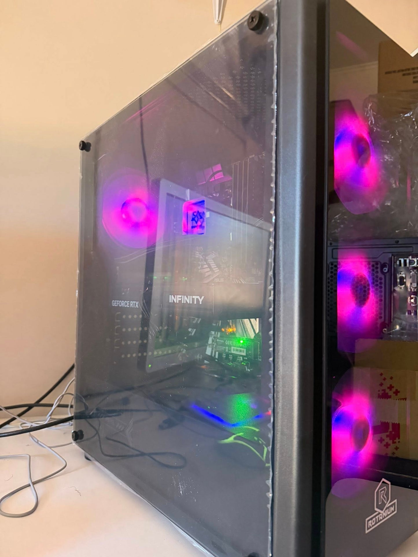 [Clearance] RTX 5060, I7 9700k, 32 GB