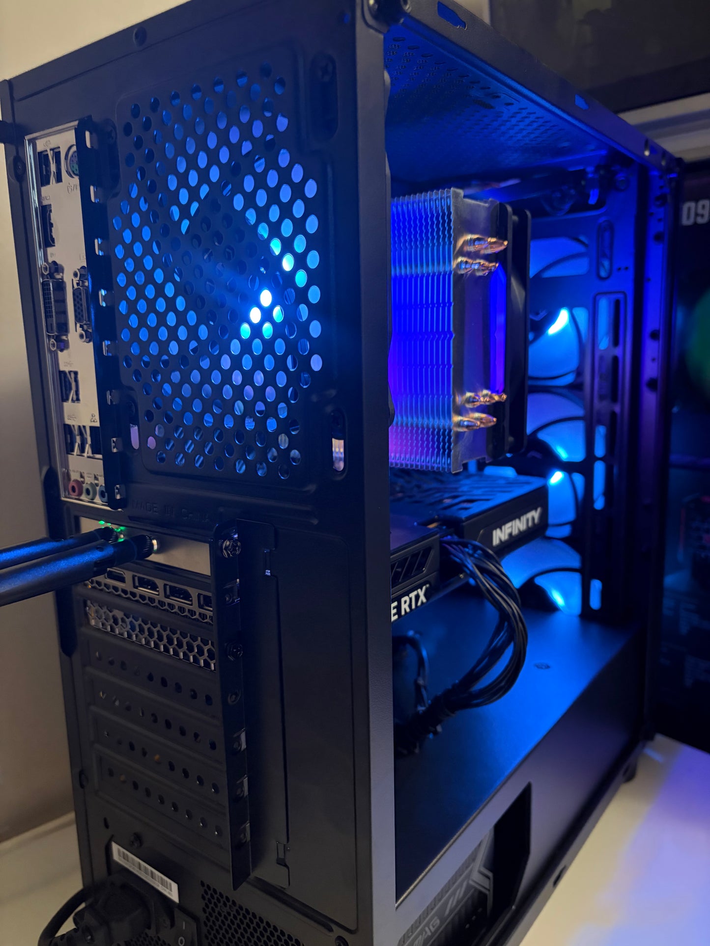 Intel Core I7 10700, RTX 5060, 32 GB RAM