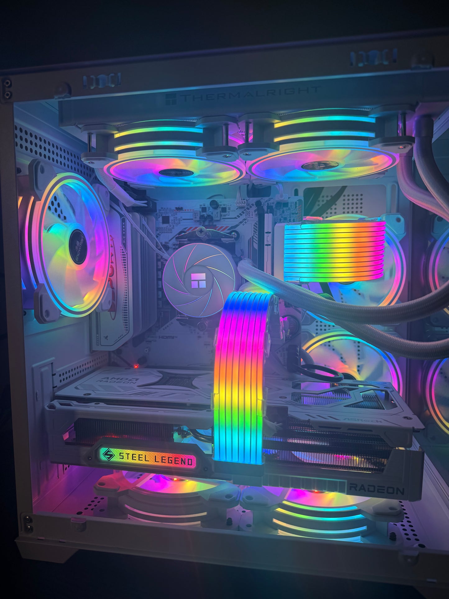 Fullwhite Gaming PC, Ryzen 7 7800x3D, RX 9070xt