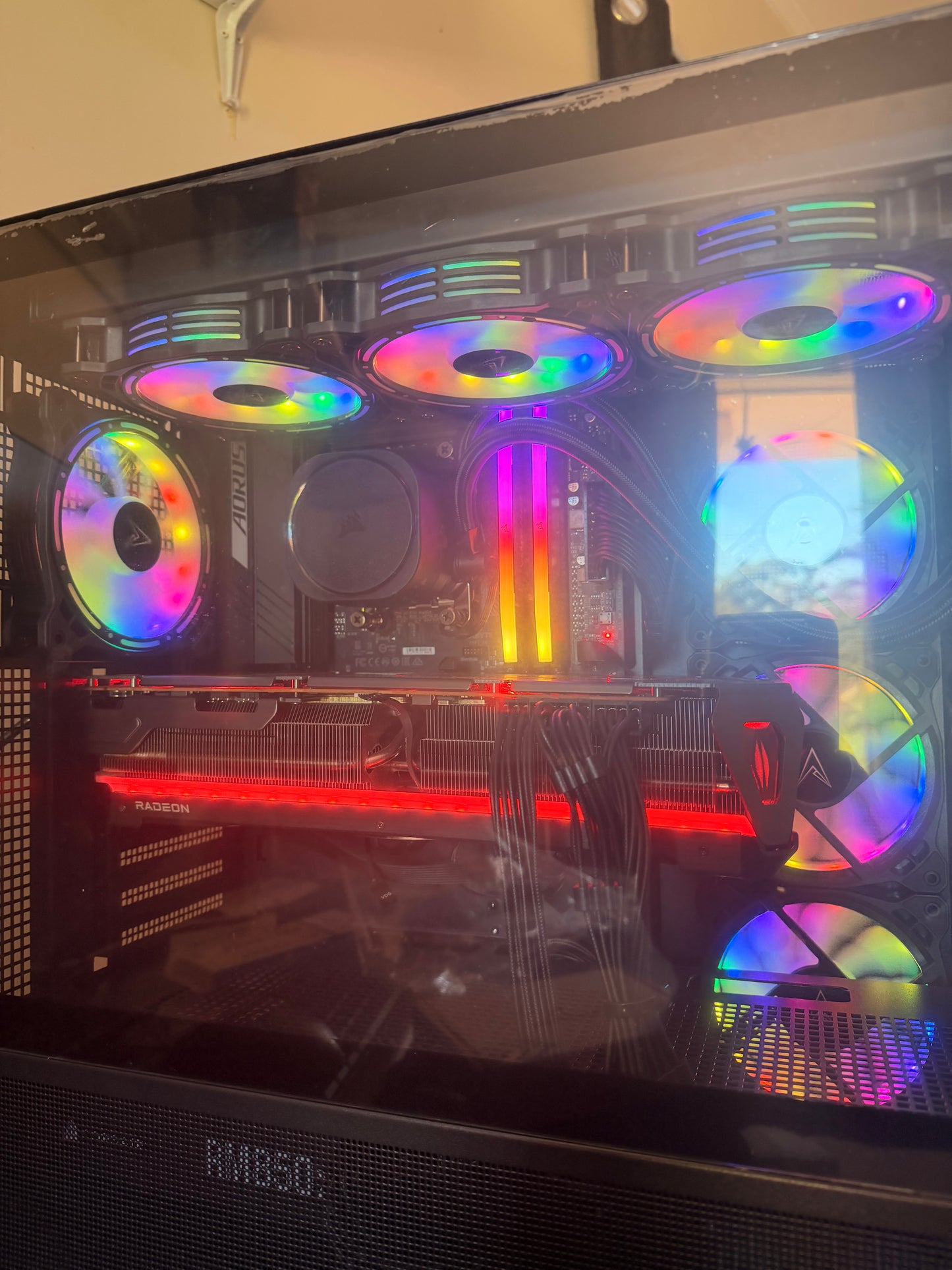Ryzen 9 7900x3D, RX 7900XTX, Gen 5 MVNe SSD